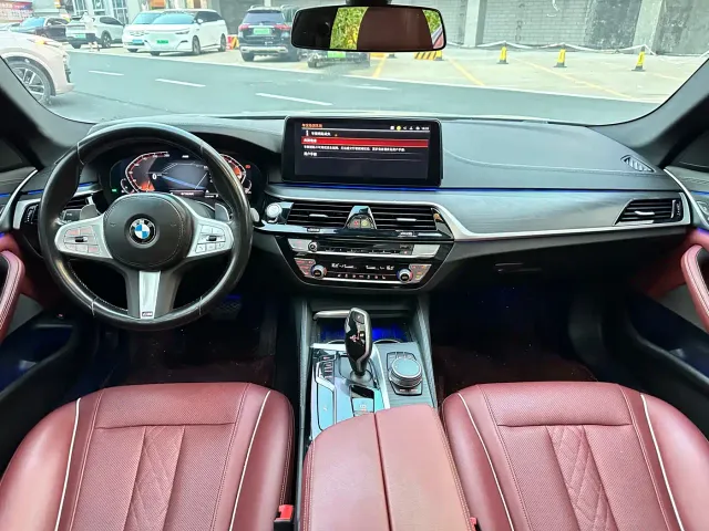 BMW 5 Series — Фото автомобиля 5
