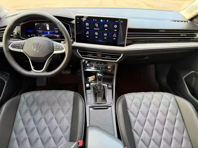 Volkswagen Sagitar — Фото автомобиля 5