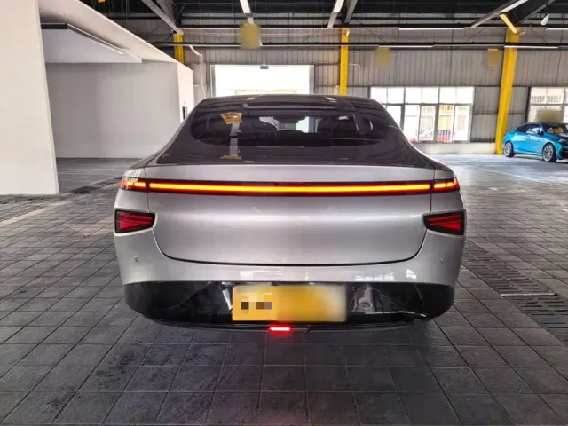 Xpeng P7 — Фото автомобиля 5