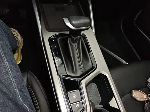 Geely Emgrand — Фото автомобиля 13