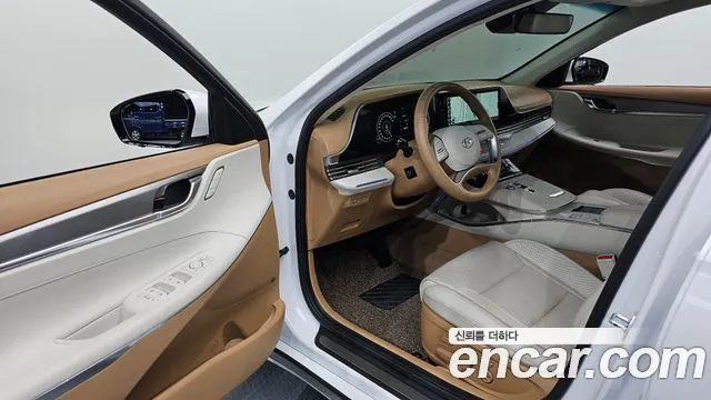 Hyundai Grandeur New — Фото автомобиля 15