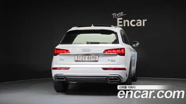 Audi Q5 45 TFSI quattro Premium — Фото автомобиля 4