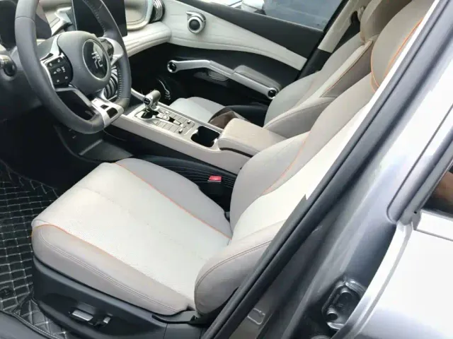 BYD Yuan PLUS — Фото автомобиля 14