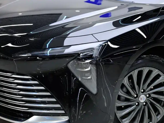 Buick LaCrosse — Фото автомобиля 10