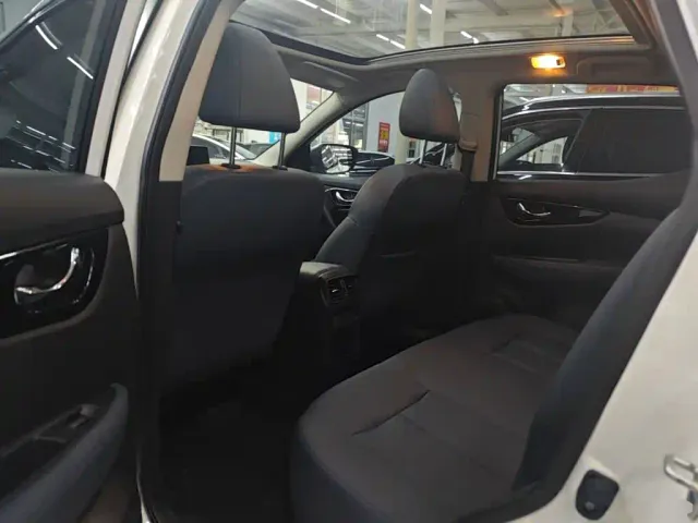 Nissan Qashqai — Фото автомобиля 16