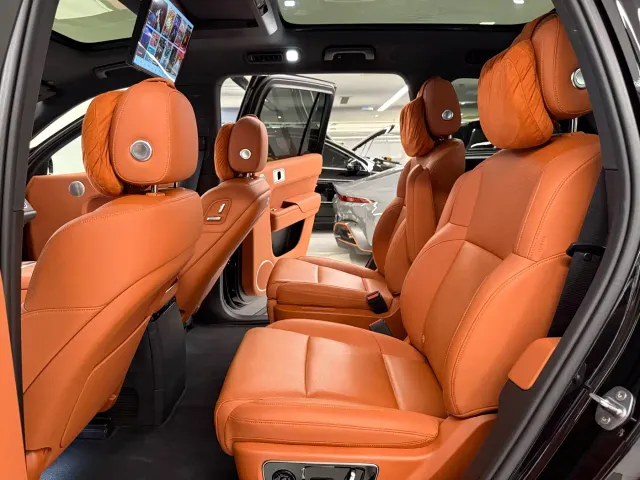 Li Auto L9 — Фото автомобиля 11
