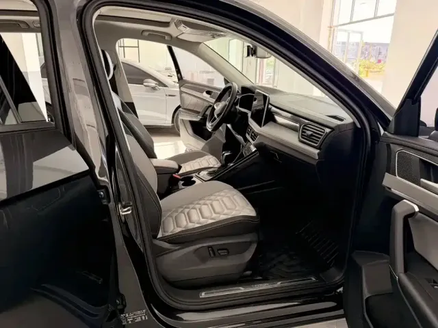 Volkswagen Tayron — Фото автомобиля 12