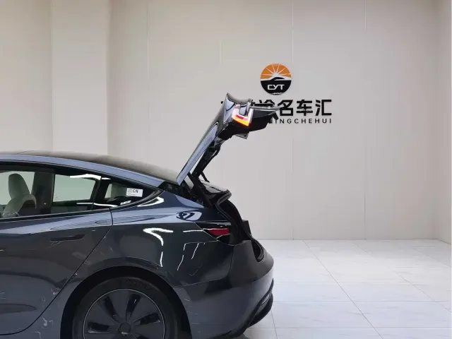 Tesla Model 3 2023 Rear-Wheel Drive — Фото автомобиля 27