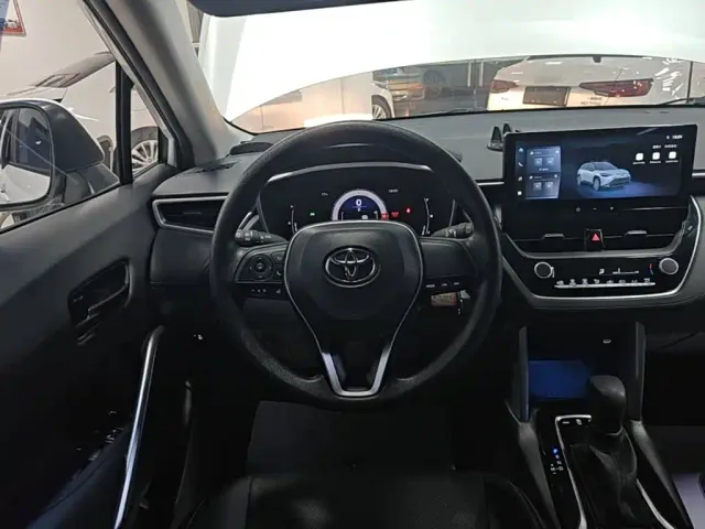 Toyota Frontlander — Фото автомобиля 10