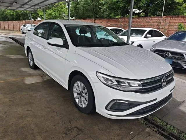 Volkswagen Bora — Фото автомобиля 3