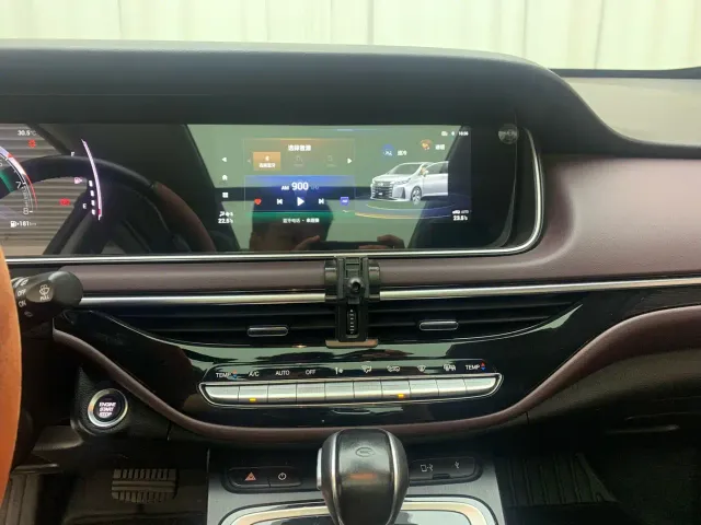 GAC Trumpchi M6 — Фото автомобиля 17