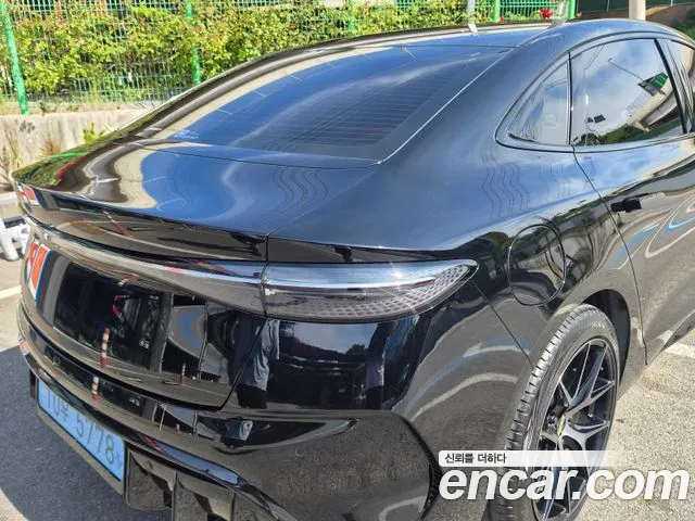 BYD Seal — Фото автомобиля 2