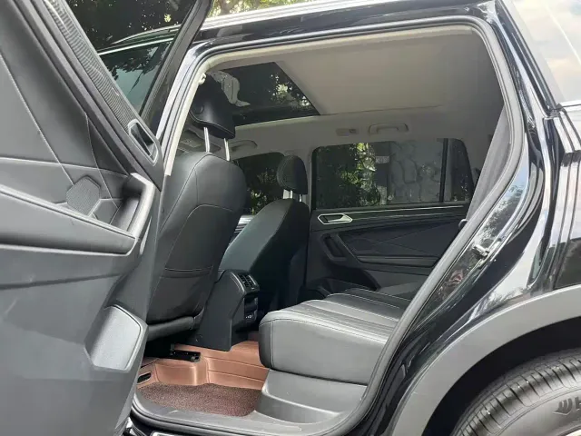 Volkswagen Tiguan L — Фото автомобиля 6