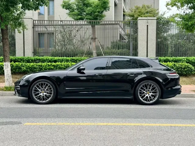 Porsche Panamera — Фото автомобиля 12