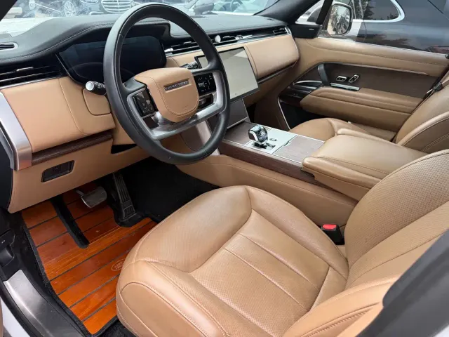 Land Rover Range Rover — Фото автомобиля 3