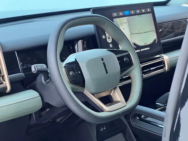 iCAR 03 — Фото автомобиля 10
