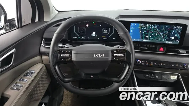 Kia Canival — Фото автомобиля 4