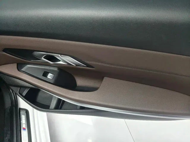 BMW 3 Series — Фото автомобиля 14
