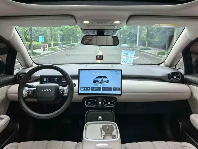 GAC Aion UT — Фото автомобиля 5