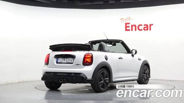 MINI Cooper Convertible — Фото автомобиля 2