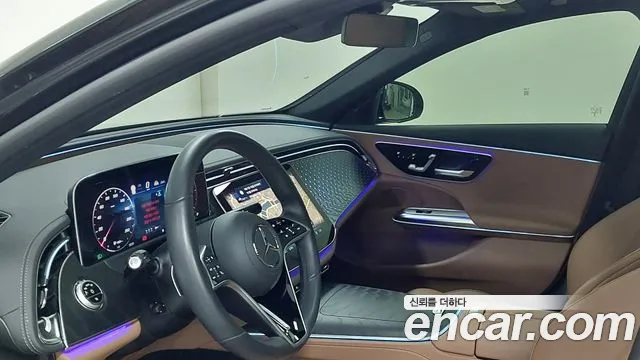 Mercedes-Benz E-Class — Фото автомобиля 13