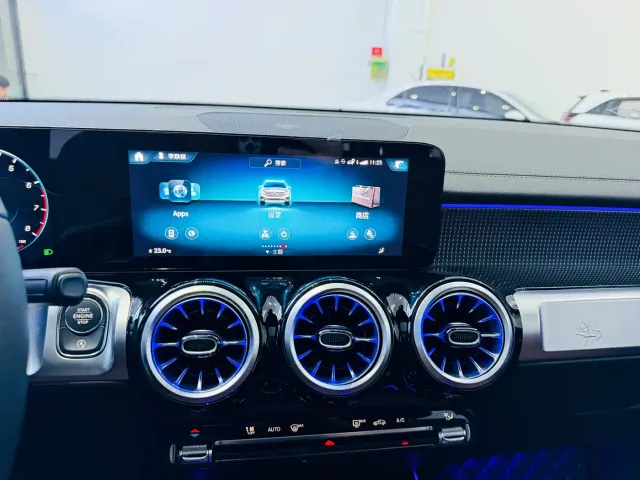 Mercedes-Benz GLB-Class — Фото автомобиля 14