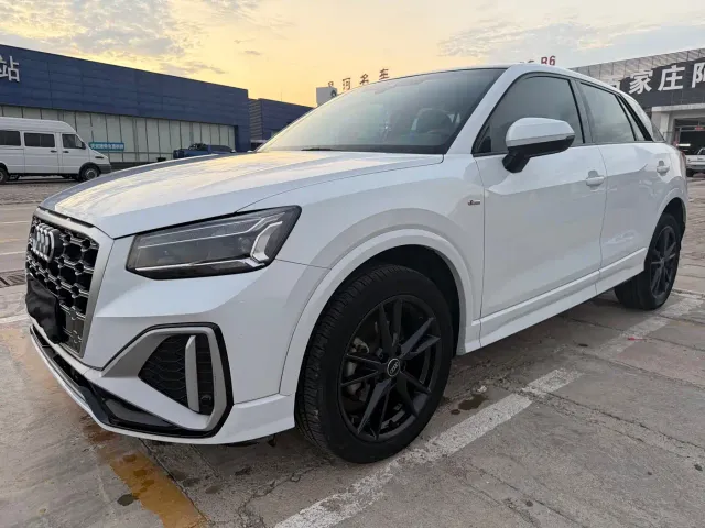 Фотография автомобиля — Audi Q2L
