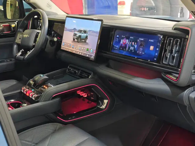 BYD FangChengBao Leopard 5 — Фото автомобиля 19
