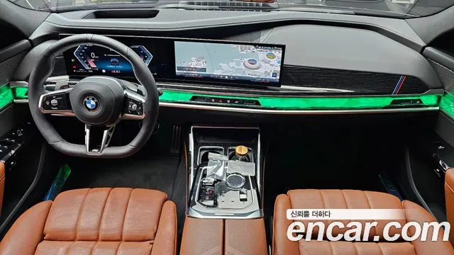 BMW 7-Series 7 серия (G70) 740i xDrive M Sport — Фото автомобиля 7
