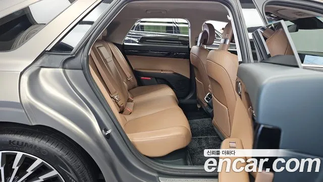 Hyundai Grandeur GN7 — Фото автомобиля 18