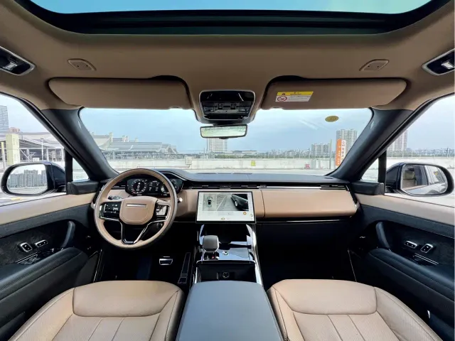 Land Rover Range Rover Sport — Фото автомобиля 8