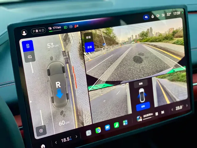 Xiaomi SU7 — Фото автомобиля 18