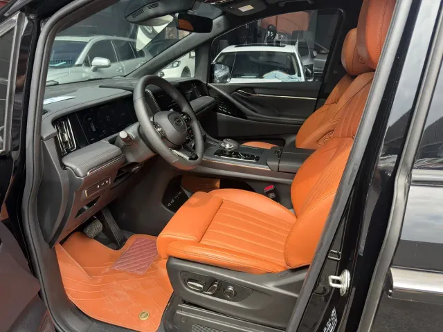 GAC Trumpchi M8 — Фото автомобиля 15