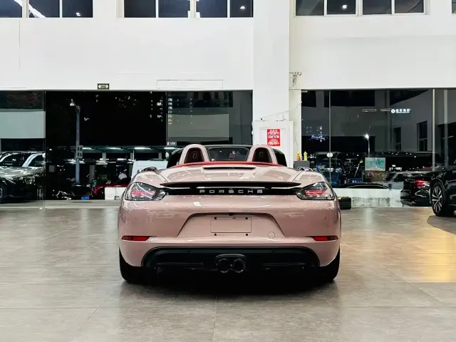 Porsche 718 — Фото автомобиля 6