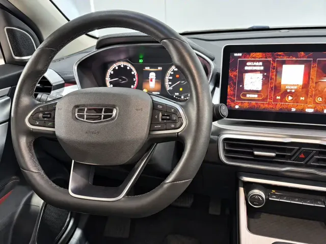 Geely Binyue — Фото автомобиля 16