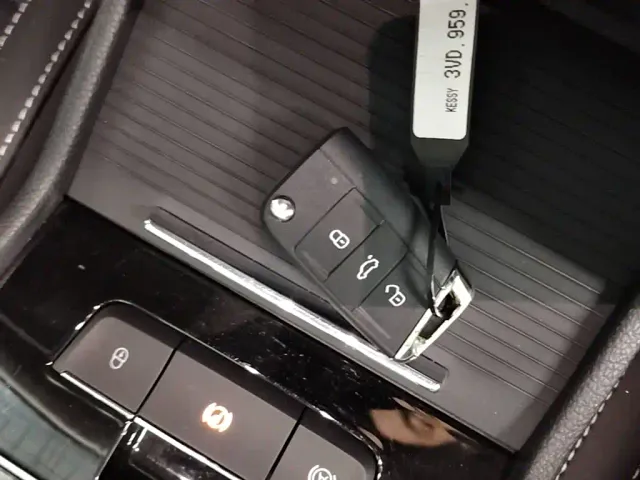 Skoda Superb — Фото автомобиля 8