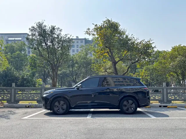 Li Auto L7 — Фото автомобиля 3