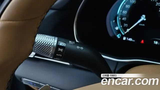 Genesis GV80 2.5T Бензин 2WD — Фото автомобиля 30