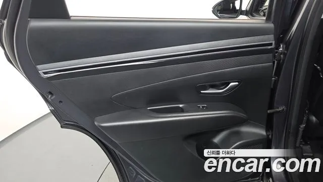Hyundai Tucson Tucson (NX4) Бензин 1.6 турбо 2WD — Фото автомобиля 25