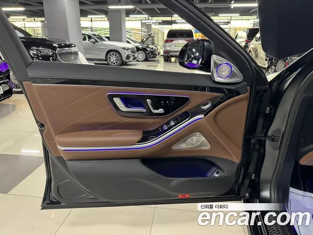 Mercedes-Benz S-Class — Фото автомобиля 8