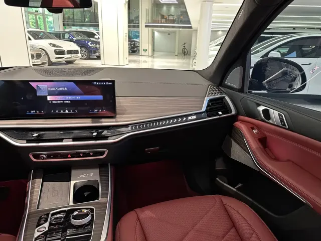 BMW X5 — Фото автомобиля 7