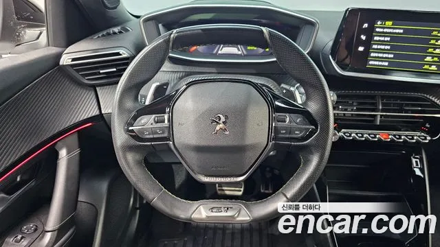Peugeot 2008 — Фото автомобиля 6