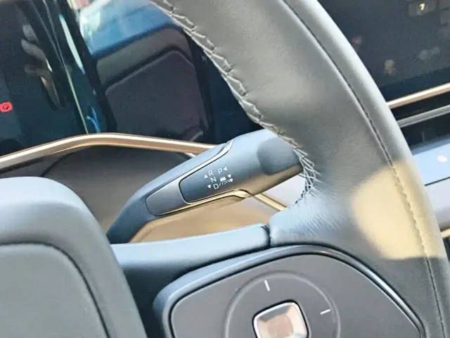 Hongqi EH7 — Фото автомобиля 16