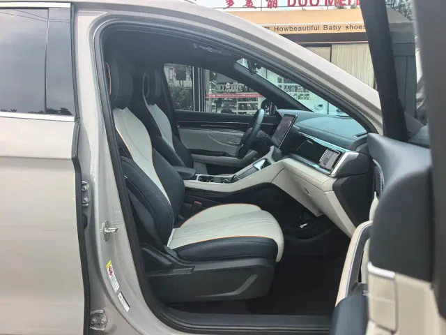 BYD Song PLUS — Фото автомобиля 9