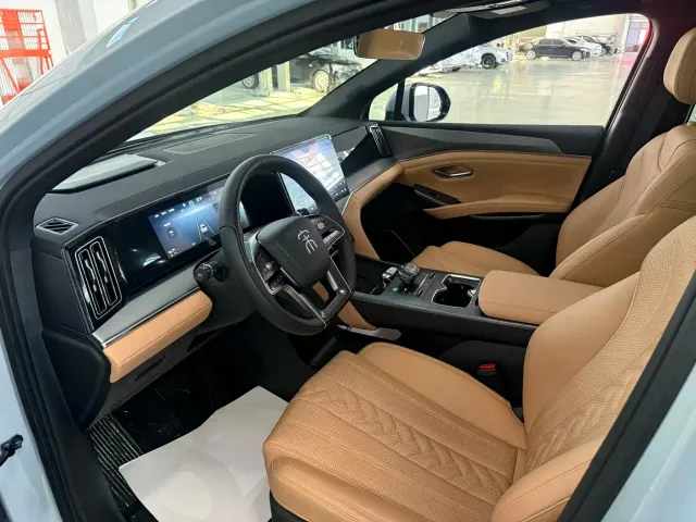 BYD Song L DM-i — Фото автомобиля 8