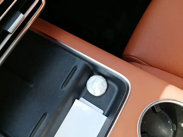 Li Auto L8 — Фото автомобиля 9