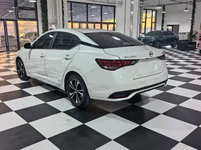 Nissan Sylphy — Фото автомобиля 16
