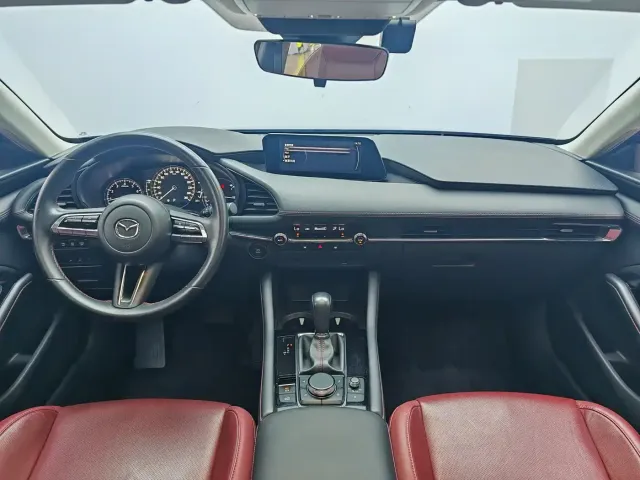 Mazda Axela — Фото автомобиля 15