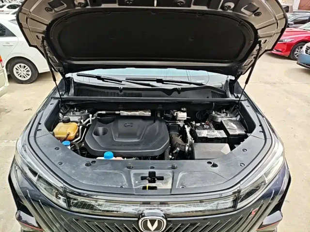 Changan CS75 Plus — Фото автомобиля 19