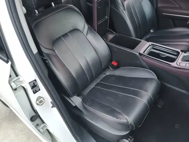 GAC Trumpchi M6 — Фото автомобиля 24